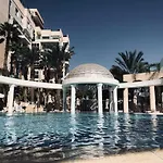 Bel Appartement Dans Residence Avec Piscine